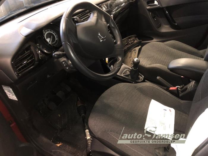 Citroen C3 1.2 VTi 82 12V Skrotfordon (2015, ROOD)