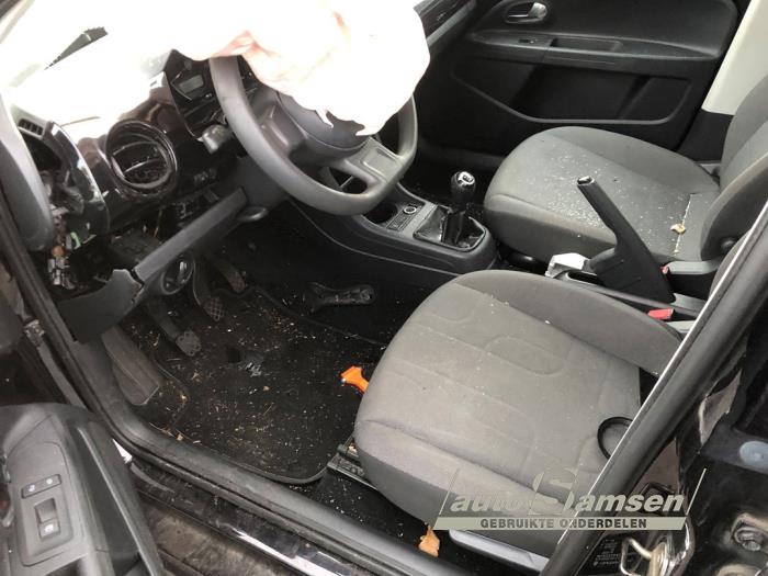 Volkswagen Up! 1.0 12V 60 Sloopvoertuig (2013, Zwart)