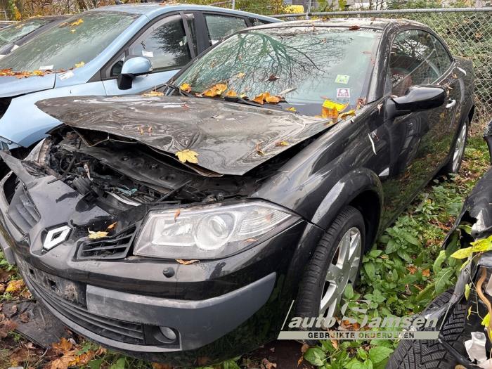 Renault Megane II CC 1.6 16V Skrotfordon (2007, ZWART)