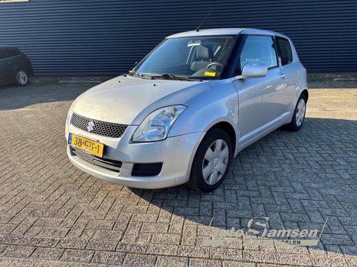 Suzuki Swift 1.3 VVT 16V Skadat fordon (2008, GRIJS)