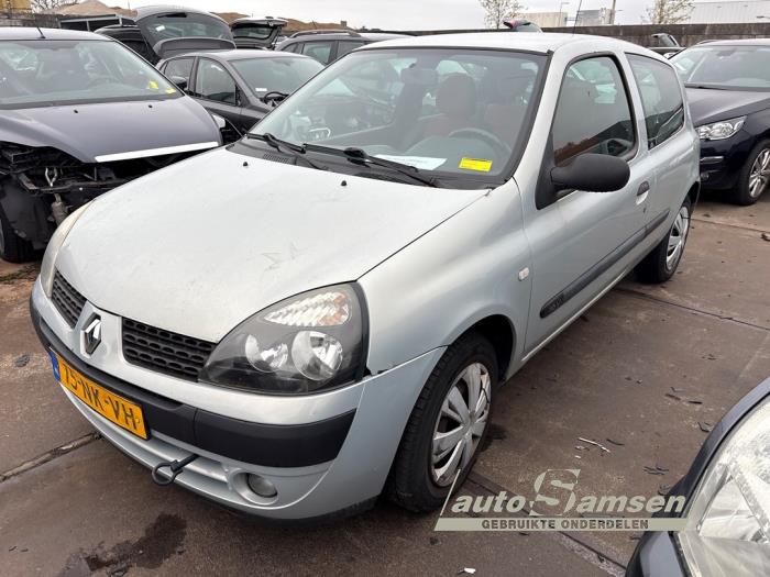 Renault Clio II 1.2 16V Sloopvoertuig (2003, Grijs)
