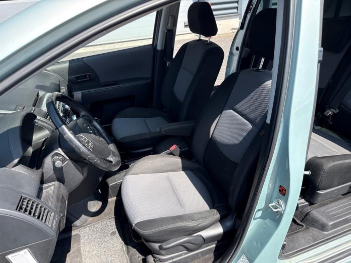 Mazda 5 1.8i 16V Schadevoertuig (2005, Grijs)