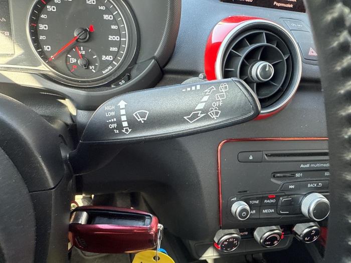 Audi A1 Sportback 1.2 TFSI Skadat fordon (2012, ROOD)