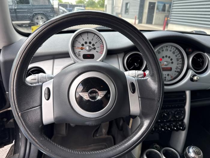 Mini Mini Schadevoertuig (2002, Zwart)