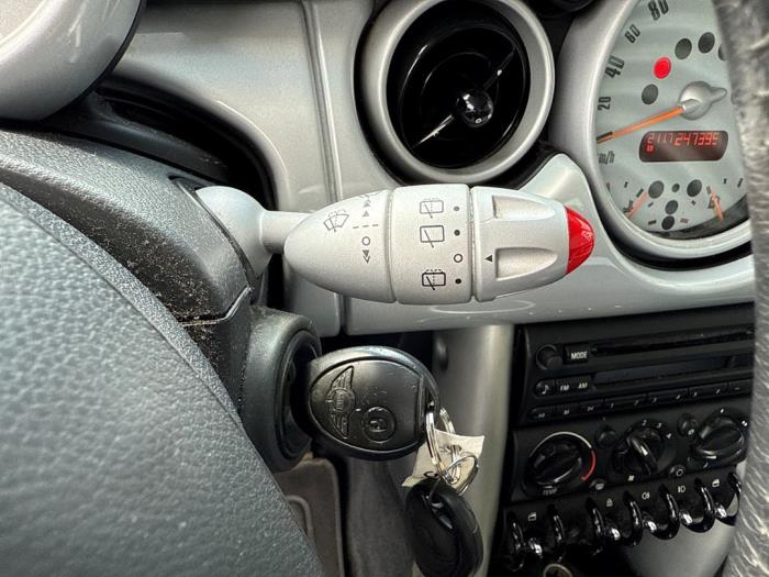 Mini Mini Schadevoertuig (2002, Zwart)