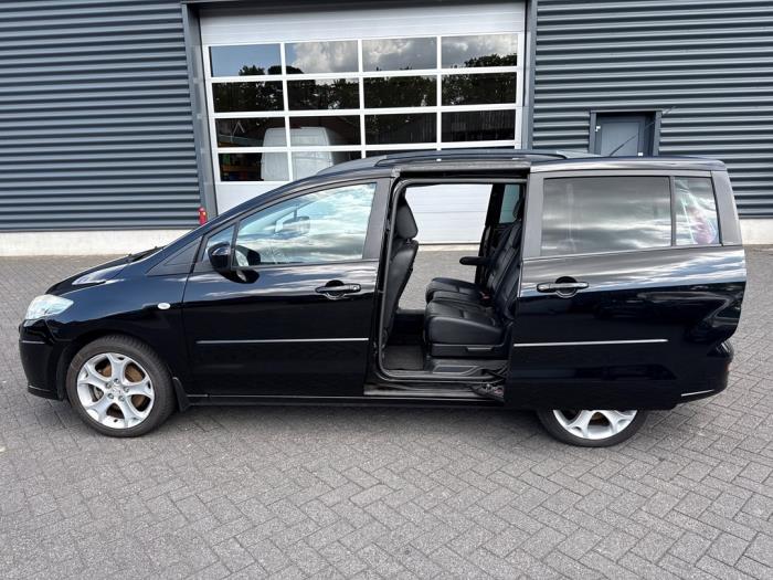 Mazda 5 2.0i 16V Schadevoertuig (2009, Zwart)