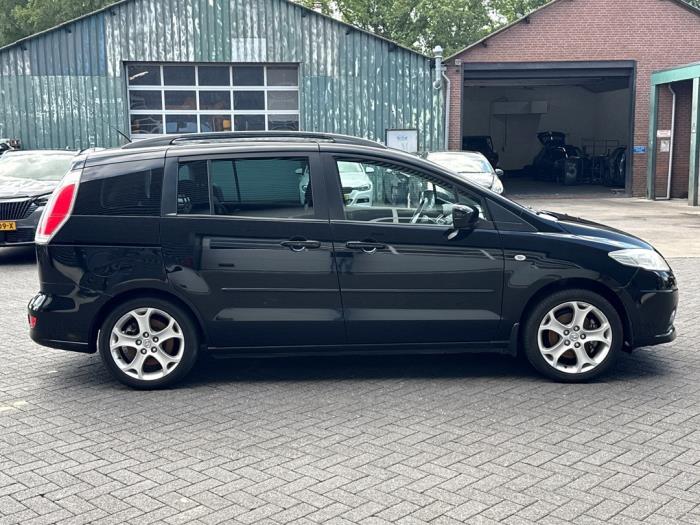 Mazda 5 2.0i 16V Schadevoertuig (2009, Zwart)