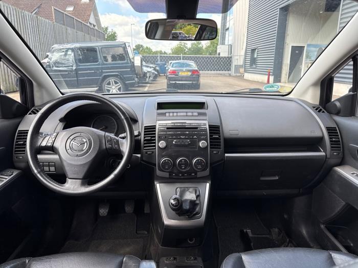 Mazda 5 2.0i 16V Schadevoertuig (2009, Zwart)
