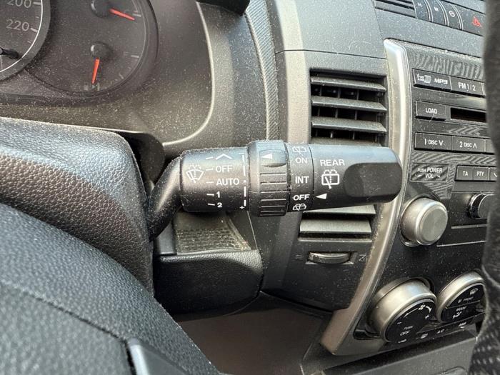 Mazda 5 2.0i 16V Schadevoertuig (2009, Zwart)