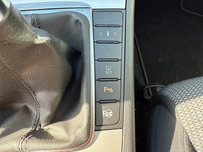 Volkswagen Passat CC 2.0 TSI 16V Schadevoertuig (2011, Blauw)