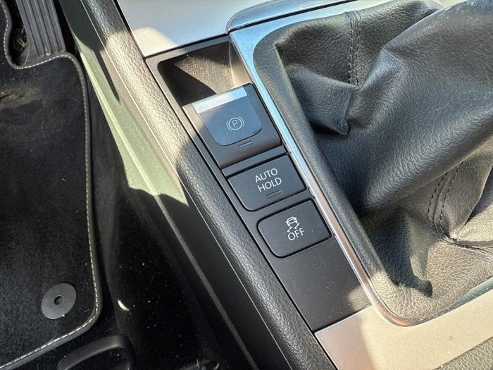 Volkswagen Passat CC 2.0 TSI 16V Schadevoertuig (2011, Blauw)