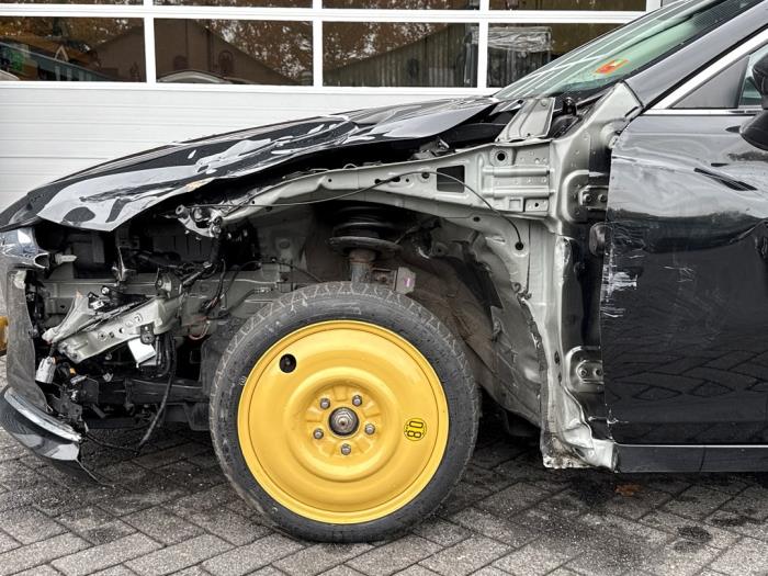 Mazda 6 2.0 SkyActiv-G 165 16V Schadevoertuig (2022, Zwart)