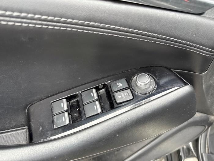 Mazda 6 2.0 SkyActiv-G 165 16V Schadevoertuig (2022, Zwart)