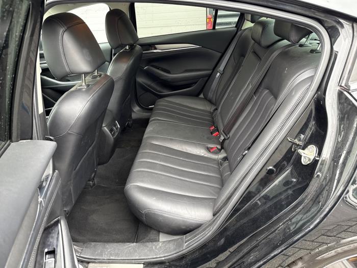 Mazda 6 2.0 SkyActiv-G 165 16V Schadevoertuig (2022, Zwart)