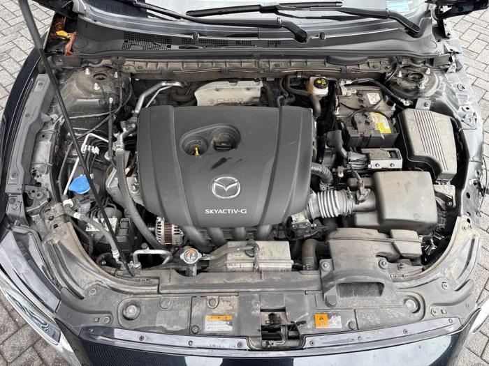 Mazda 6 2.0 SkyActiv-G 165 16V Schadevoertuig (2022, Zwart)