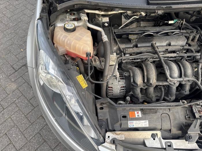 Ford Fiesta 6 1.25 16V Schadevoertuig (2010, Grijs)