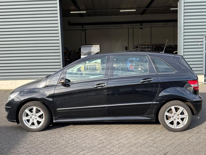Mercedes B 2.0 B-180 CDI 16V Schadevoertuig (2007, Zwart)