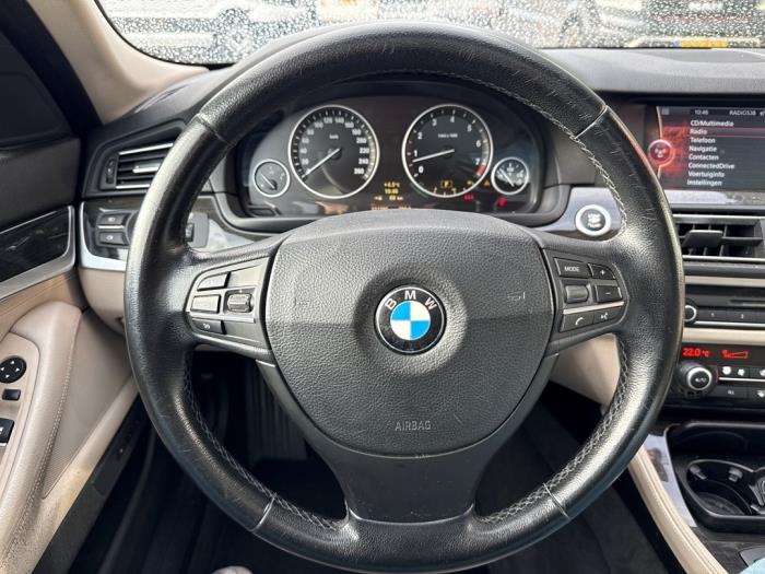 BMW 5 serie 523i 24V Schadevoertuig (2010, Grijs)