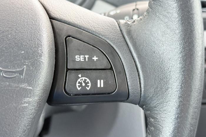 Citroen C3 1.4 Schadevoertuig (2003, Grijs)