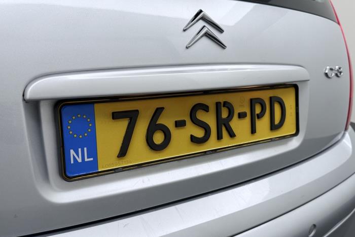 Citroen C3 1.4 Schadevoertuig (2003, Grijs)