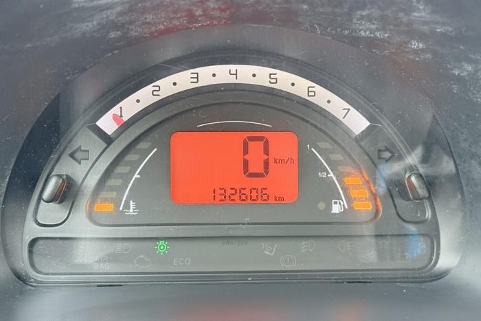 Citroen C3 1.4 Schadevoertuig (2003, Grijs)