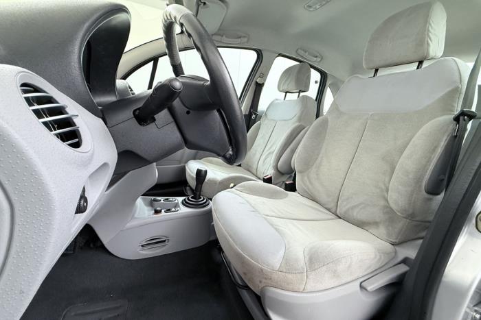 Citroen C3 1.4 Schadevoertuig (2003, Grijs)