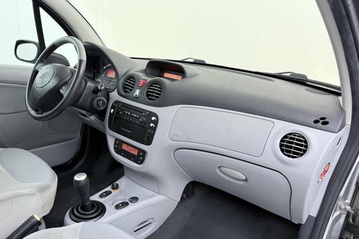 Citroen C3 1.4 Schadevoertuig (2003, Grijs)