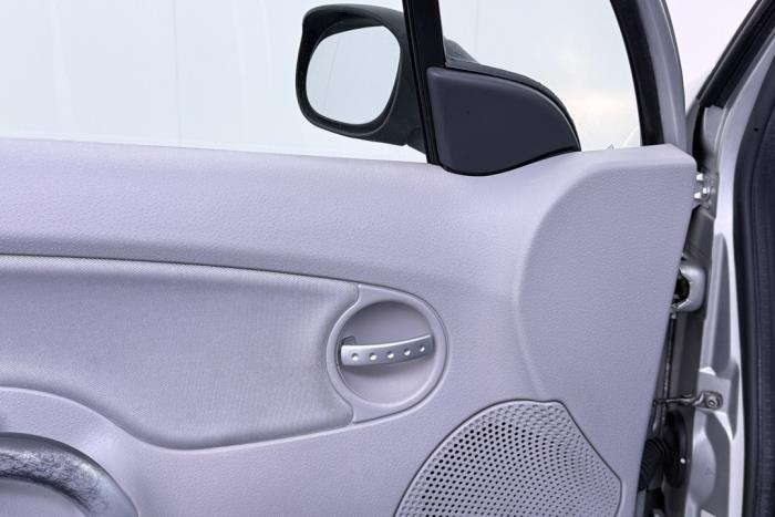 Citroen C3 1.4 Schadevoertuig (2003, Grijs)