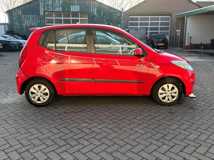 Hyundai i10 1.0i 12V Schadevoertuig (2013, Rood)