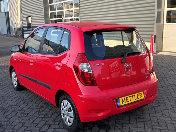 Hyundai i10 1.0i 12V Schadevoertuig (2013, Rood)