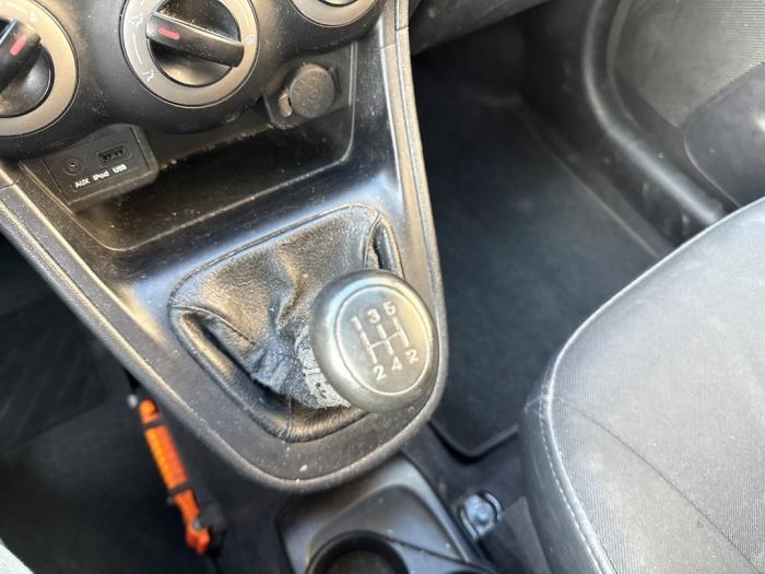 Hyundai i10 1.0i 12V Schadevoertuig (2013, Rood)