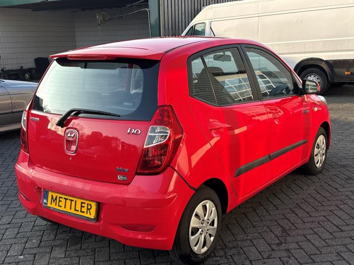 Hyundai i10 1.0i 12V Schadevoertuig (2013, Rood)