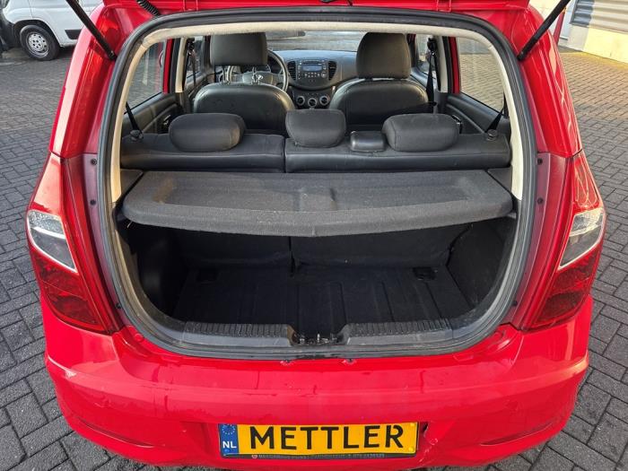 Hyundai i10 1.0i 12V Schadevoertuig (2013, Rood)