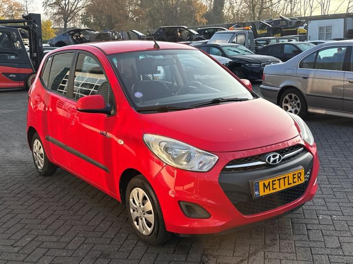Hyundai i10 1.0i 12V Schadevoertuig (2013, Rood)