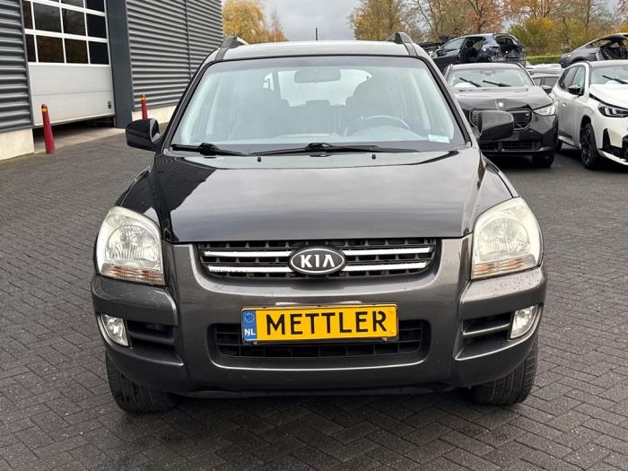 Kia Sportage 2.0 CVVT 16V 4x2 Skadat fordon (2006, ZWART)
