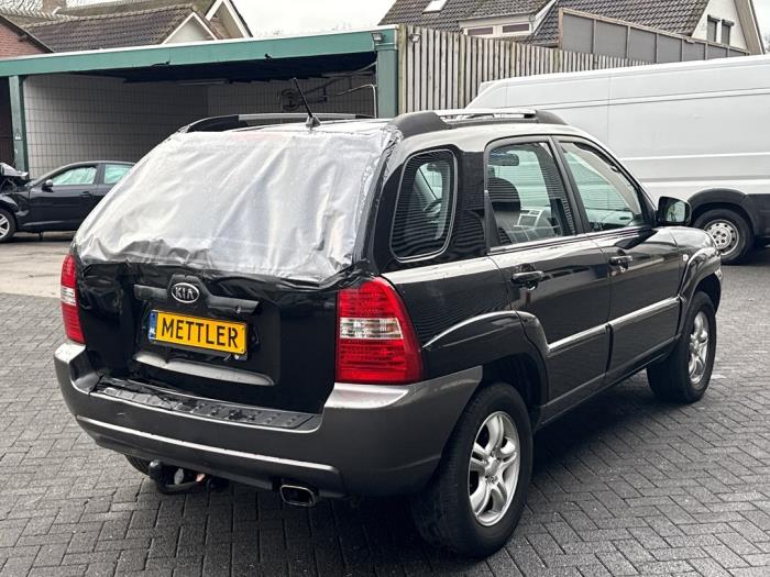 Kia Sportage 2.0 CVVT 16V 4x2 Skadat fordon (2006, ZWART)