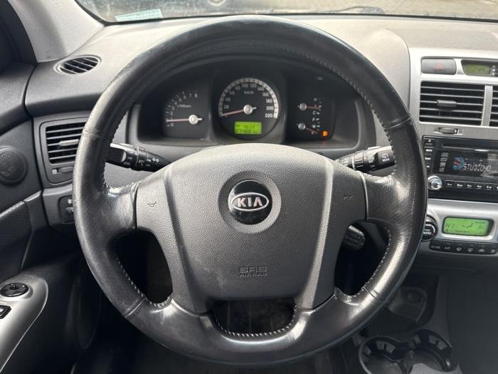 Kia Sportage 2.0 CVVT 16V 4x2 Skadat fordon (2006, ZWART)