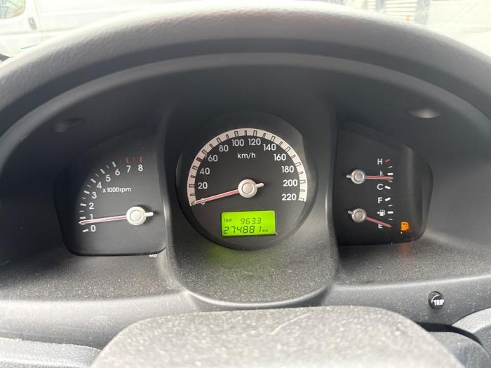 Kia Sportage 2.0 CVVT 16V 4x2 Skadat fordon (2006, ZWART)