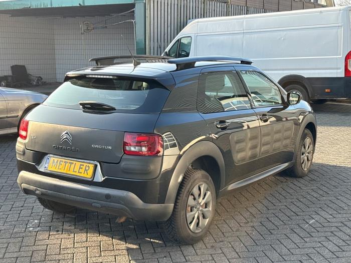 Citroen C4 Cactus 1.6 Blue Hdi 100 Schadevoertuig (2015, Zwart)
