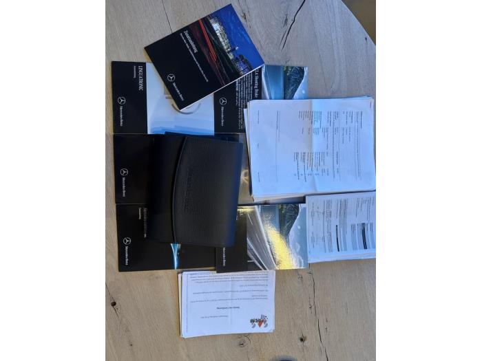 Mercedes CLA Shooting Brake AMG 2.0 CLA-45 AMG Turbo 16V Samochód uszkodzony (2015, Bialy)