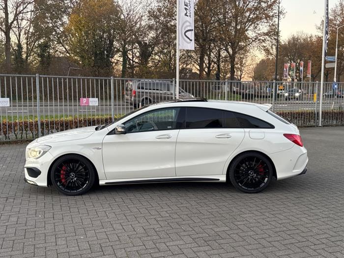 Mercedes CLA Shooting Brake AMG 2.0 CLA-45 AMG Turbo 16V Samochód uszkodzony (2015, Bialy)