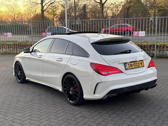 Mercedes CLA Shooting Brake AMG 2.0 CLA-45 AMG Turbo 16V Samochód uszkodzony (2015, Bialy)