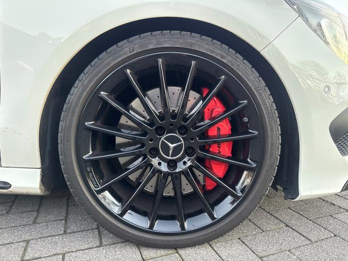 Mercedes CLA Shooting Brake AMG 2.0 CLA-45 AMG Turbo 16V Samochód uszkodzony (2015, Bialy)