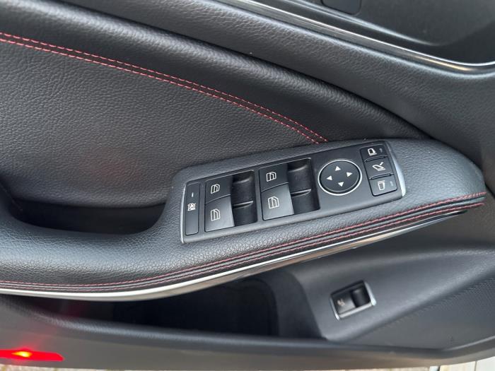 Mercedes CLA Shooting Brake AMG 2.0 CLA-45 AMG Turbo 16V Samochód uszkodzony (2015, Bialy)