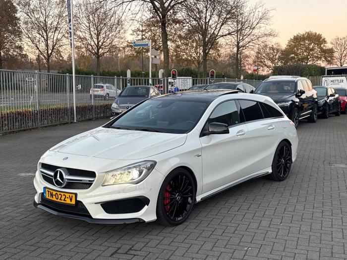 Mercedes CLA Shooting Brake AMG 2.0 CLA-45 AMG Turbo 16V Samochód uszkodzony (2015, Bialy)