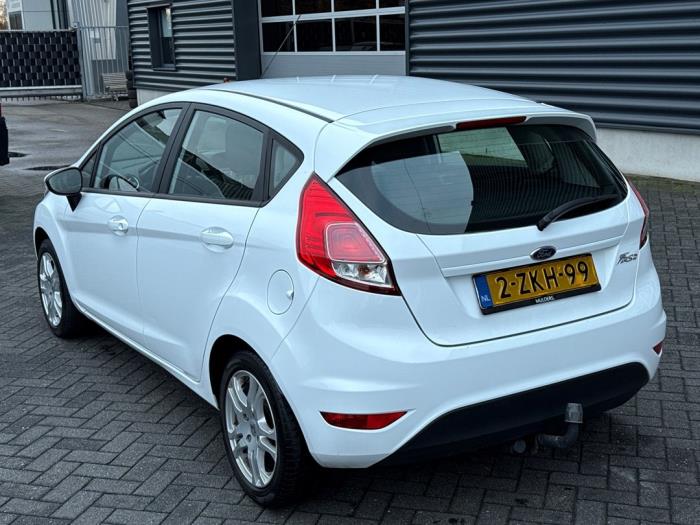 Ford Fiesta 6 1.0 Ti-VCT 12V 65 Skadat fordon (2015, WIT)