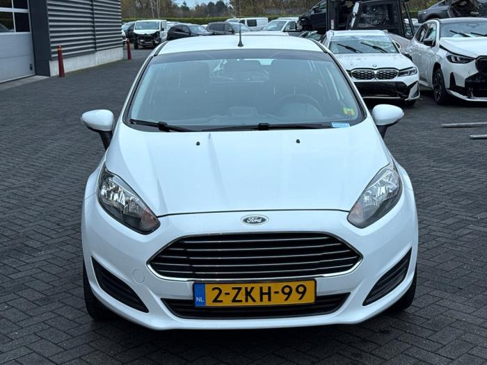 Ford Fiesta 6 1.0 Ti-VCT 12V 65 Skadat fordon (2015, WIT)