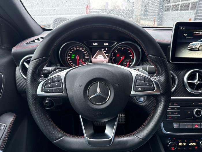 Mercedes A 2.2 A-220 d 16V 4-Matic Schadevoertuig (2015, Grijs)