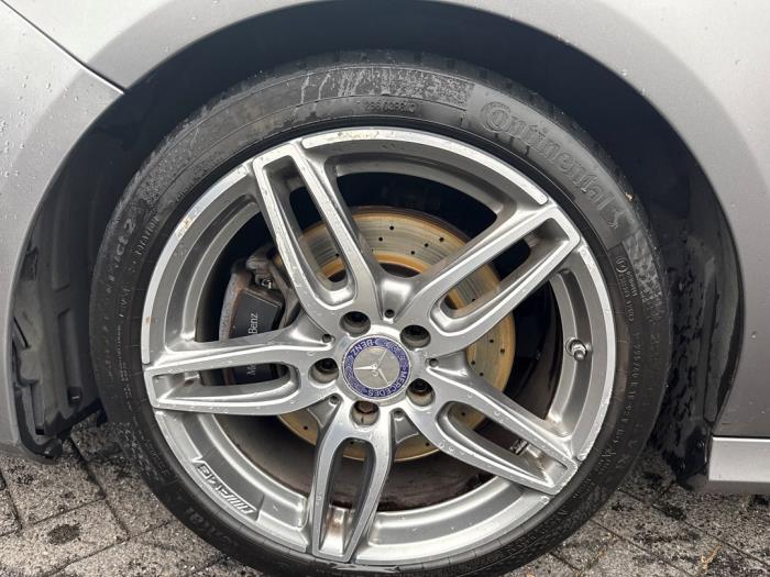 Mercedes A 2.2 A-220 d 16V 4-Matic Schadevoertuig (2015, Grijs)