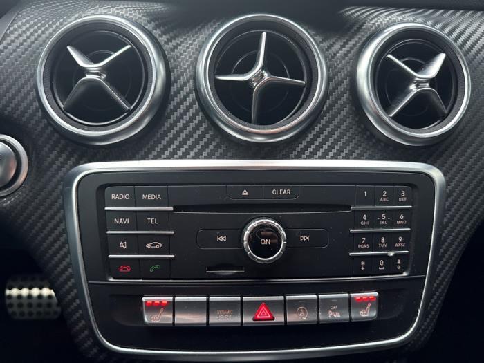 Mercedes A 2.2 A-220 d 16V 4-Matic Schadevoertuig (2015, Grijs)